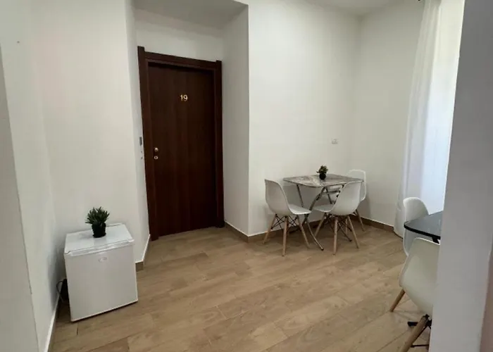 לינה וארוחת בוקר Giorgia House 3*